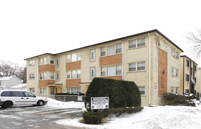 Building Photo - 1475 Ashland Ave