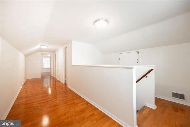 Building Photo - 1226 Fleetwood Rd