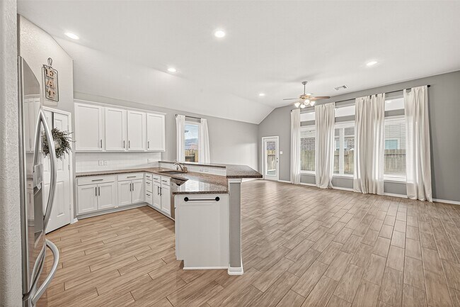 Building Photo - 18507 Sleeping Bear Wy