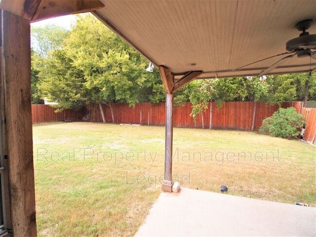 Building Photo - 3814 Juniper Hills Dr