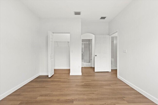 Building Photo - 4903 Schooner Dr