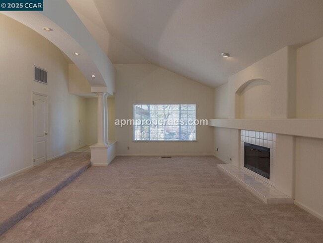 Building Photo - 4112 Creekpoint Ct