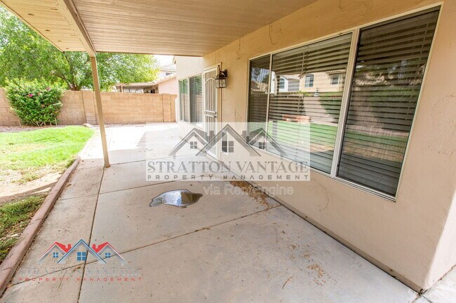 Building Photo - 7420 W Los Gatos Dr