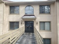 Building Photo - 48 Muirfield Dr