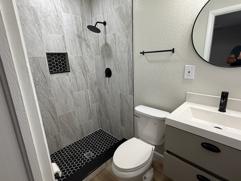 Building Photo - 1203 Duke Way