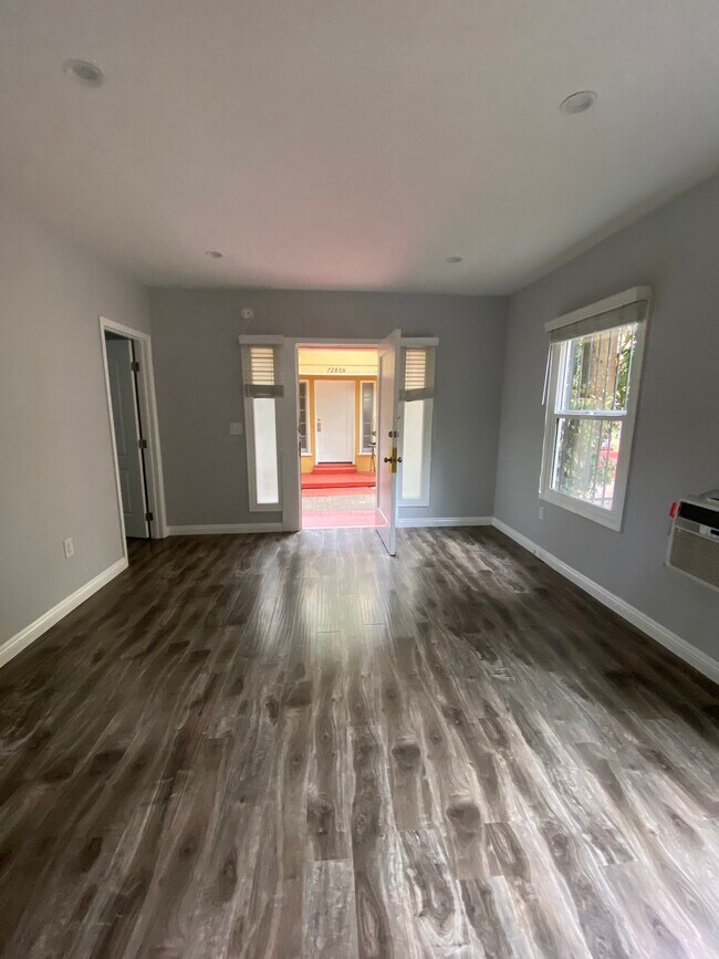 LIVING ROOM - 7284 1/2 Fountain Ave