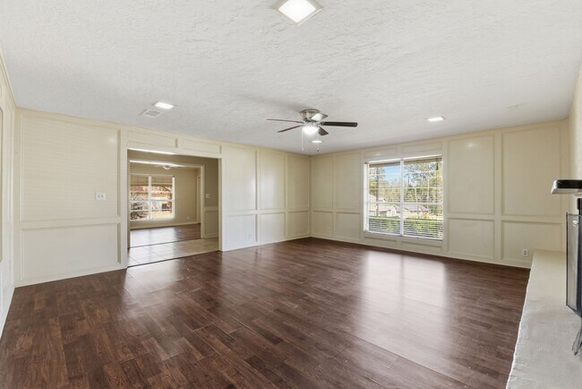 Building Photo - 9052 Zapata Way