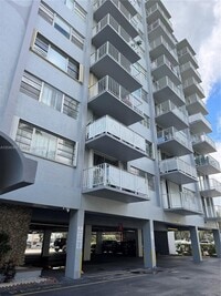 Building Photo - 1470 NE 125th Terrace