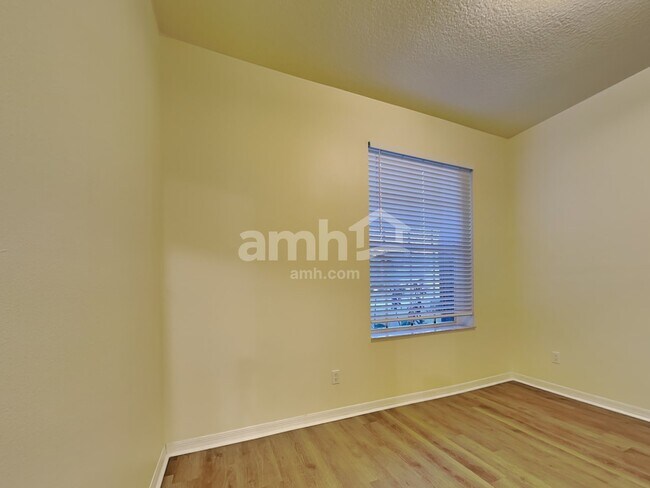 Building Photo - 11906 Timberhill Dr