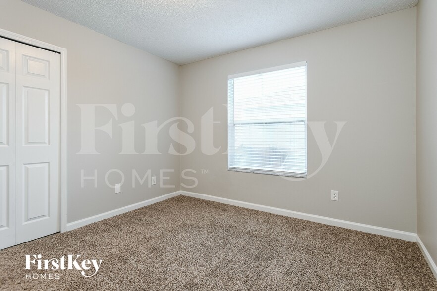 Building Photo - 12816 Enclave Dr