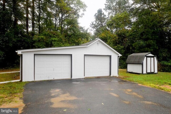 Building Photo - 12335 Rousby Hall Rd