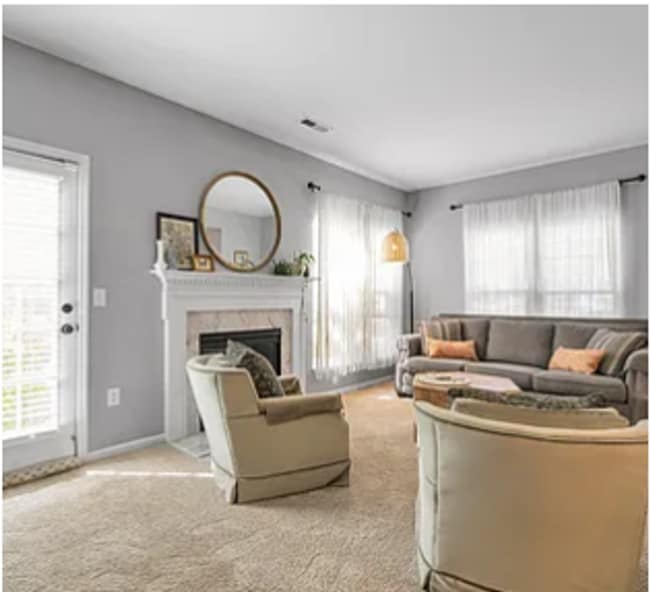 Building Photo - Spacious 2BR/1.5BA Townhome in Prime Greer!