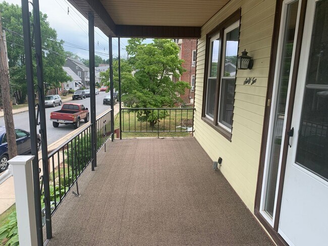 Building Photo - Dallastown SD 3 Bedroom House-Yard, Parking