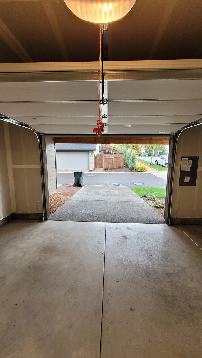 Building Photo - 7065 NW Bountiful Terrace