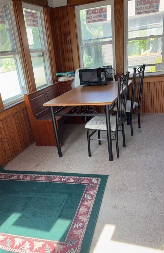 Building Photo - 93 Scottsville Rd