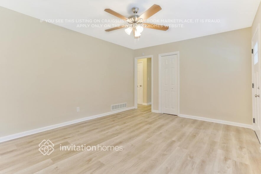 Building Photo - 1060 Canterbury Dr