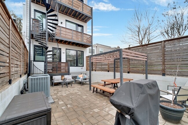 Building Photo - 1419 Upshur St NW