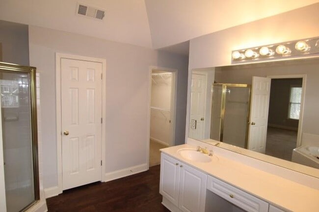 Building Photo - 1140 Graystone Crossing