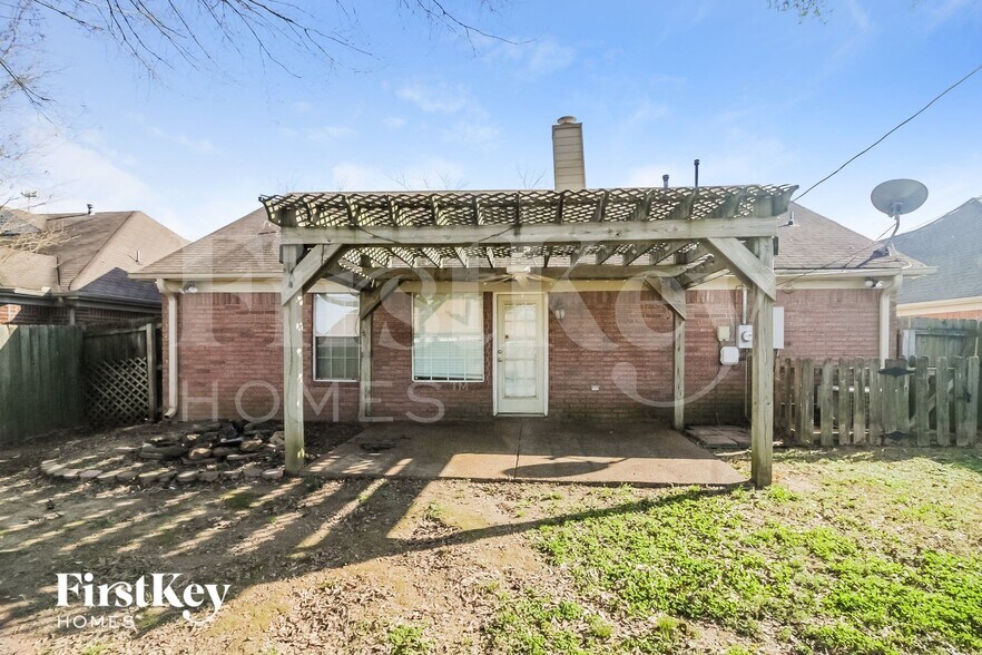 Building Photo - 8954 Fulton Ln