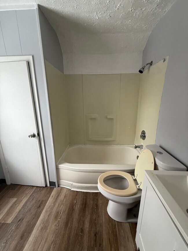 Building Photo - Collinwood 4 bedroom Single