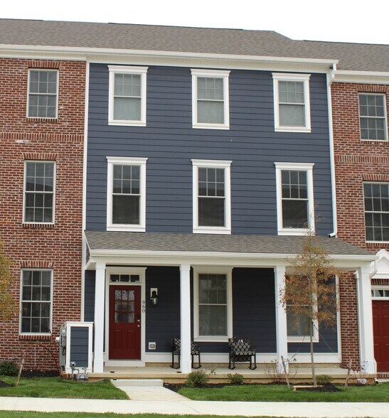 Primary Photo - 960 Lorewood Grove Rd