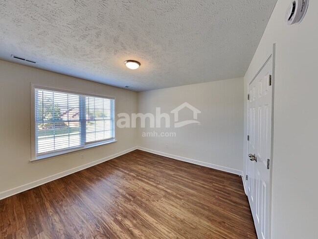 Building Photo - 515 Stetson Ct