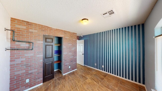 Building Photo - 14336 Desert Sage Dr