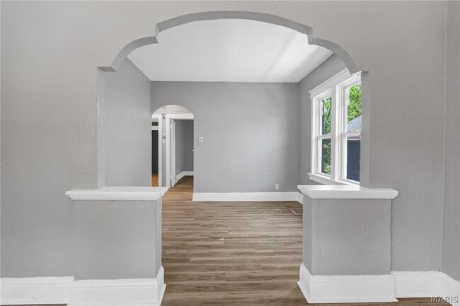 Building Photo - 5721 Floy Ave