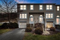 Building Photo - 1211 Meadowbrook Dr