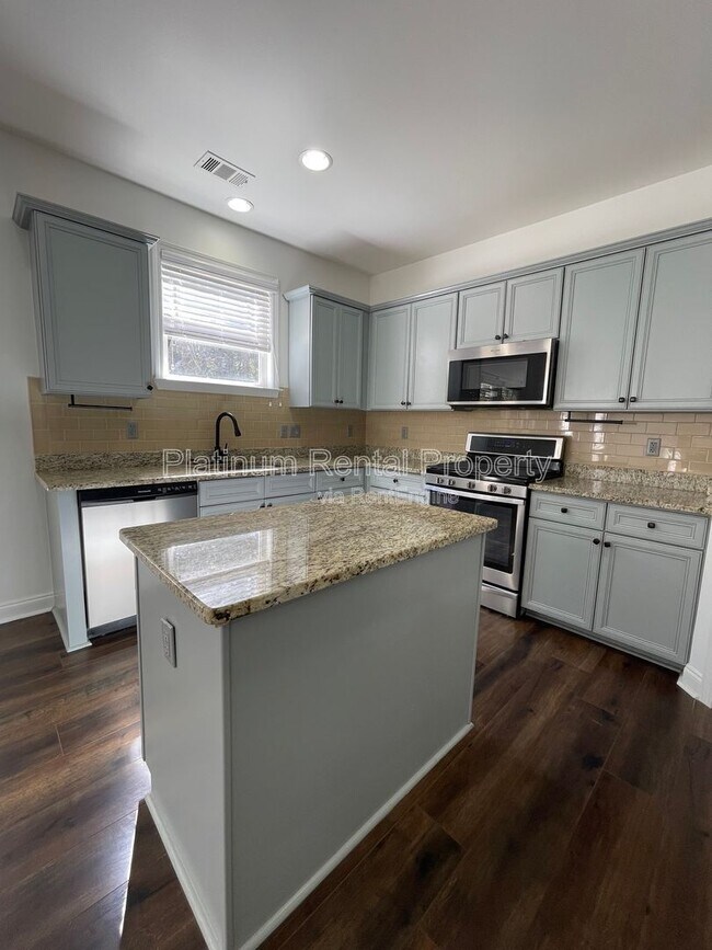 Building Photo - 3442 Old Towne Ln