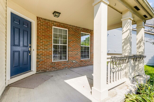 Building Photo - 7225 Bromfield Dr