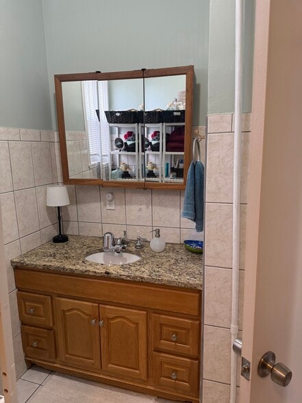 Building Photo - 6 Berry St