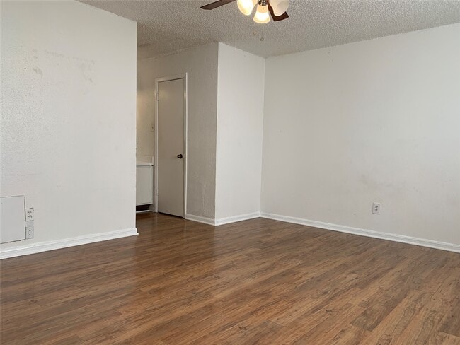 Building Photo - 7026 Rockergate Dr