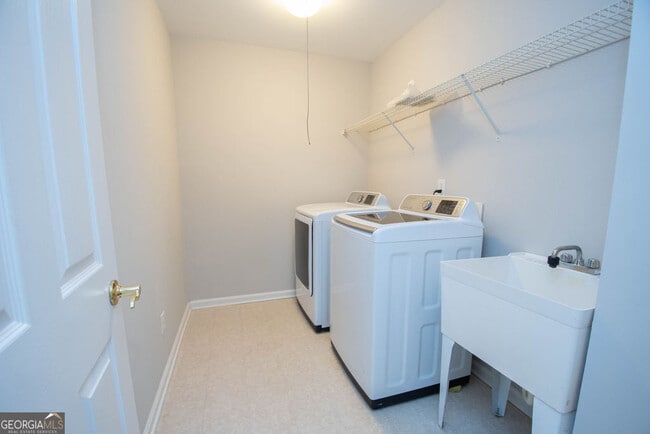 Building Photo - 38 Stonebridge Blvd