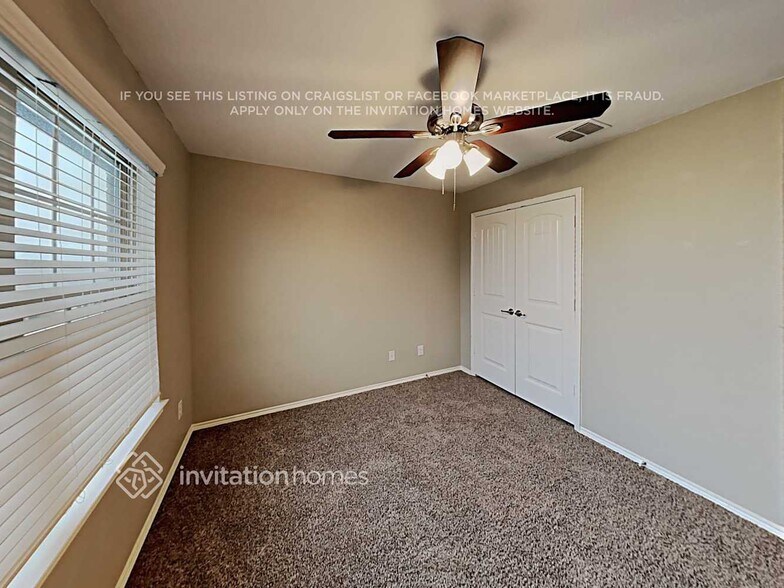 Building Photo - 5857 Bindweed Street