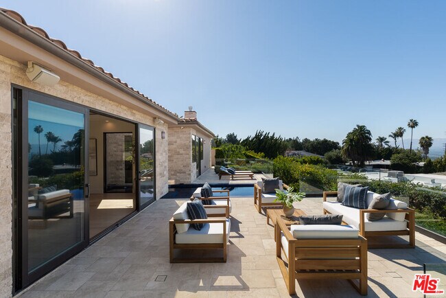 Building Photo - 3116 Elvido Dr