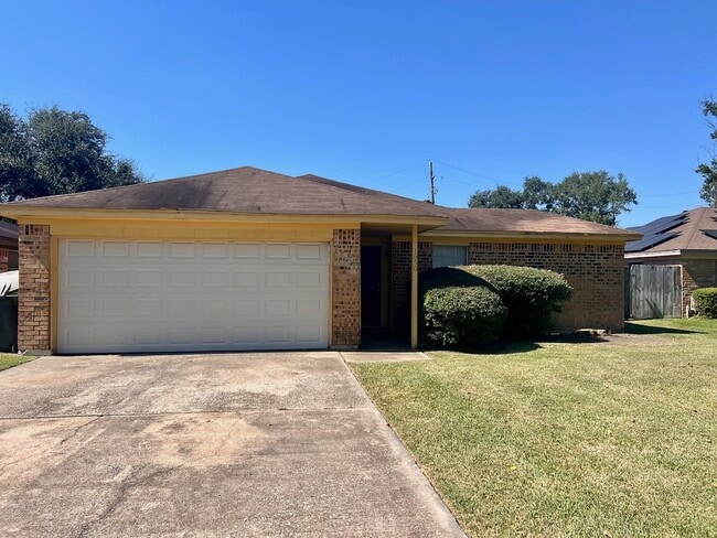 Primary Photo - 1650 Shirley Cir