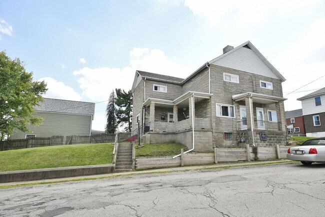 Building Photo - 1912 Pallas St