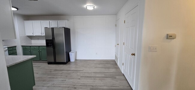 Building Photo - 8084 N Ridge Loop E