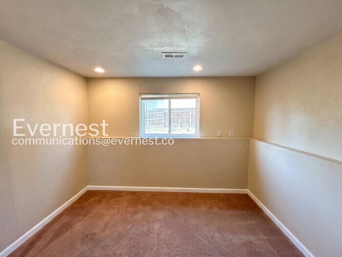 Building Photo - 6980 Goldfield Dr