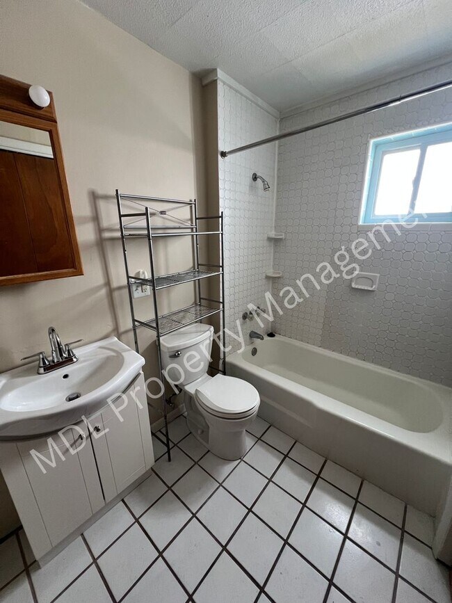 Building Photo - 314 N Michigan Ave