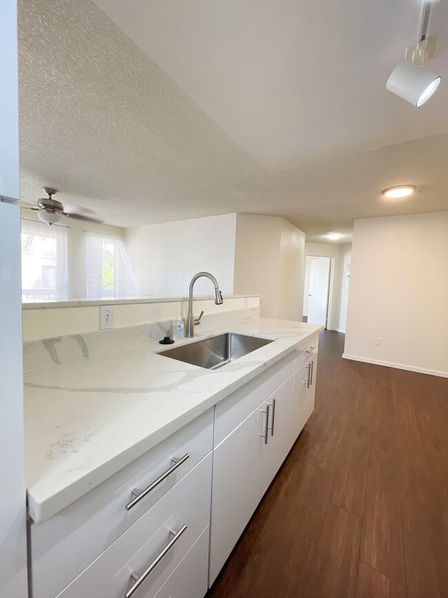 Building Photo - 91-1203 KANEANA STREET#B