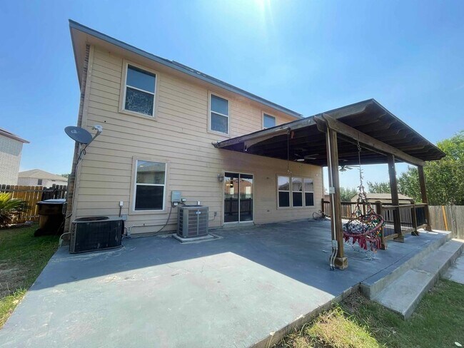 Building Photo - 11024 Dublin Briar
