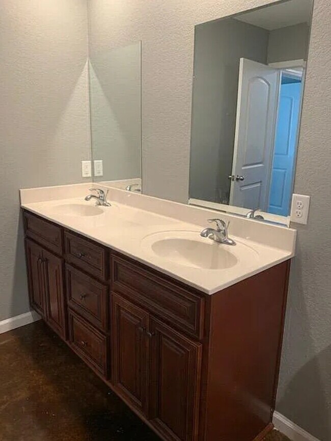 Building Photo - Charming 2 Bed, 1 Bath Apartment in Brookland, AR - Don't Miss Out!