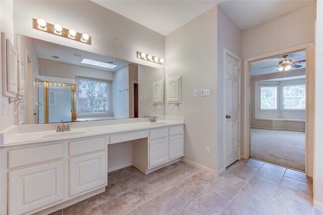 Building Photo - 1107 Magnolia Woods Ct