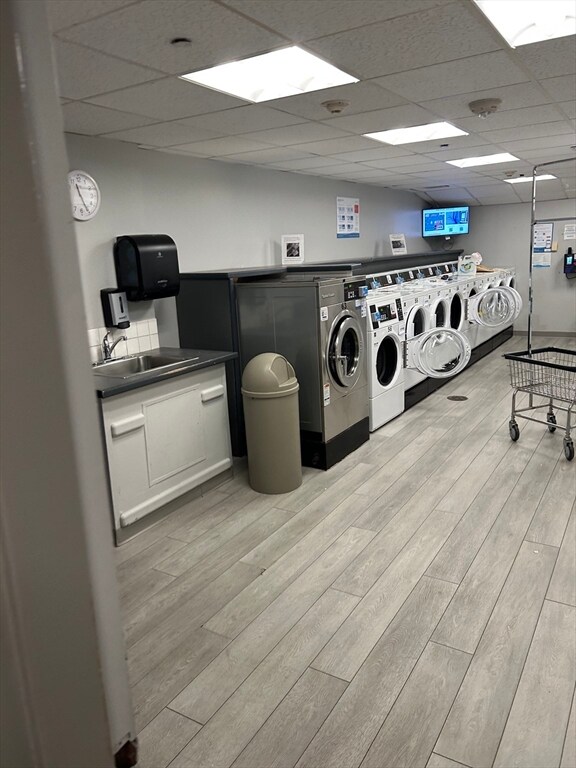 Building Photo - 77 Pond Ave