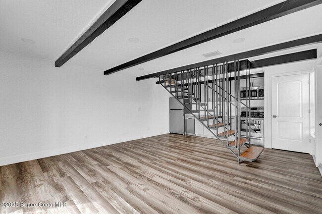 Building Photo - 3912 Overlook Dr