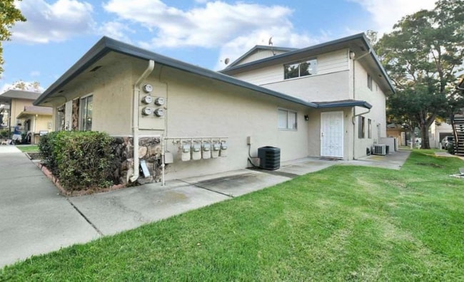 Primary Photo - 2304 L St