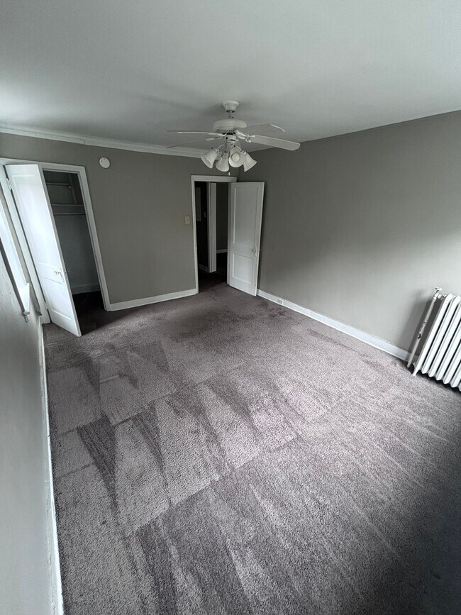 Building Photo - 5535 Kamin St