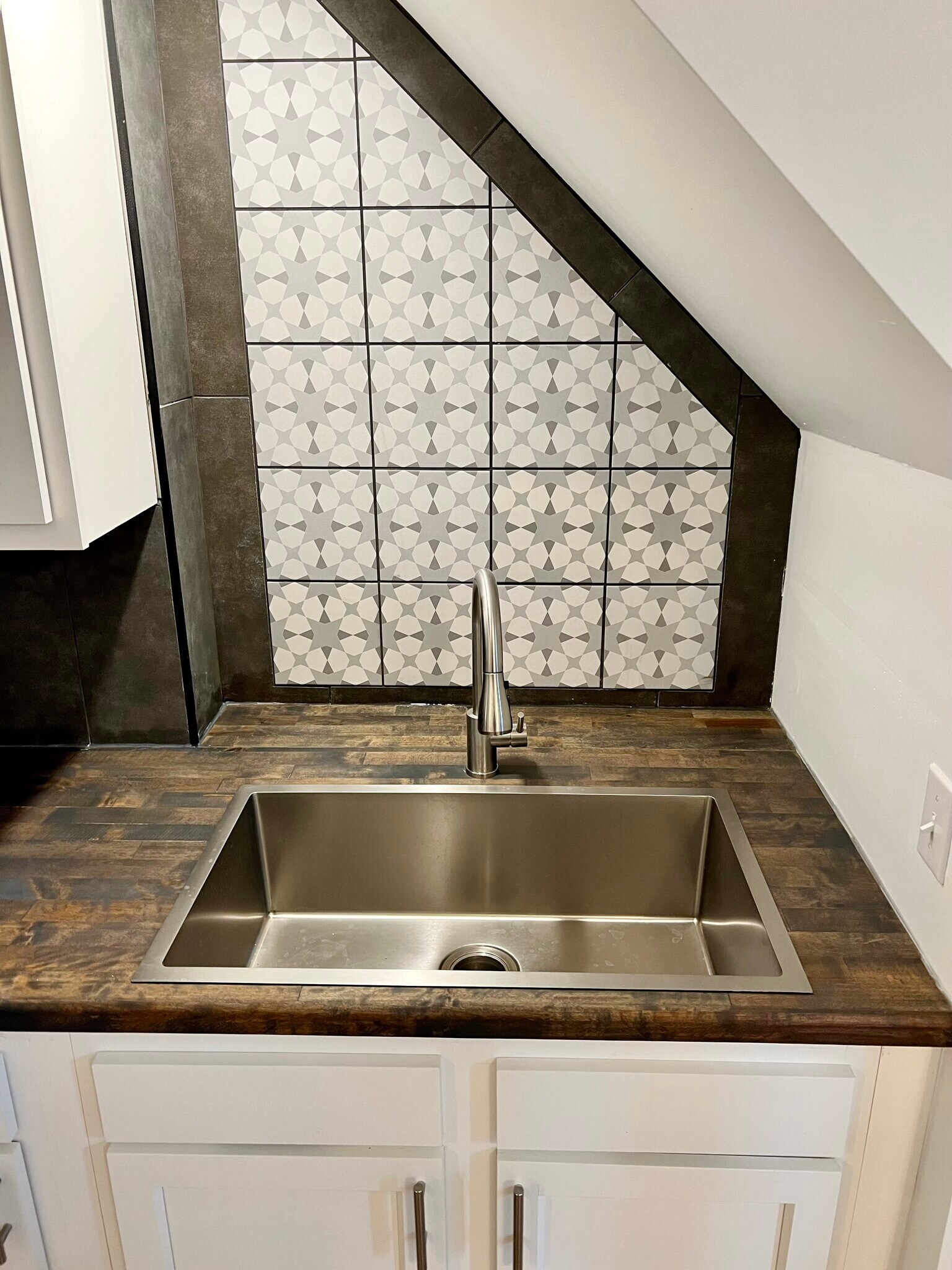 kitchen - 110 W 3rd St